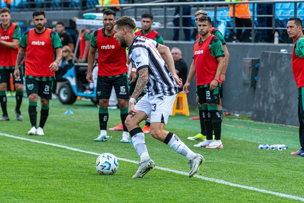 What are the benefits of yoga and mindfulness for UK athletes?